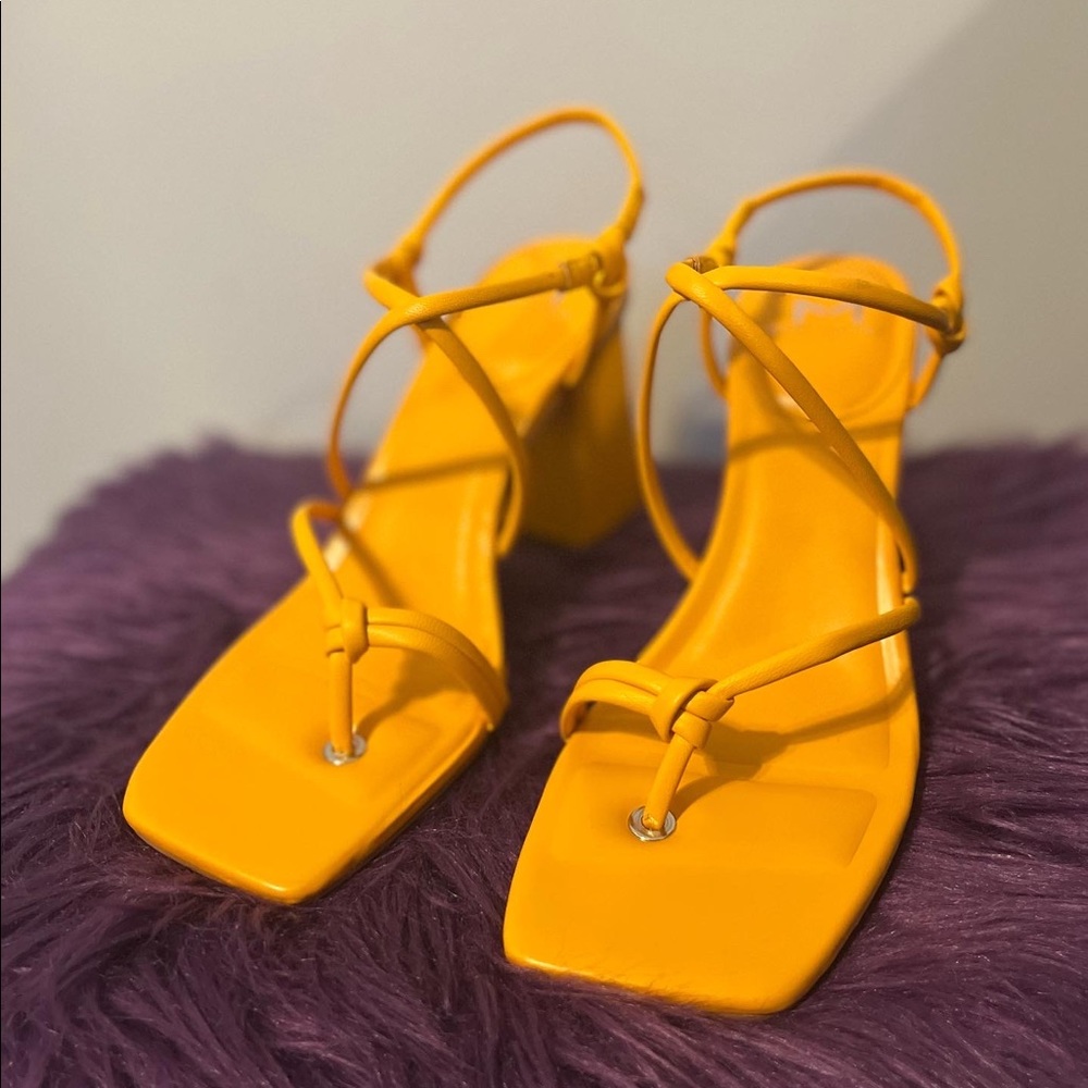 New! Marc Fisher Heels
